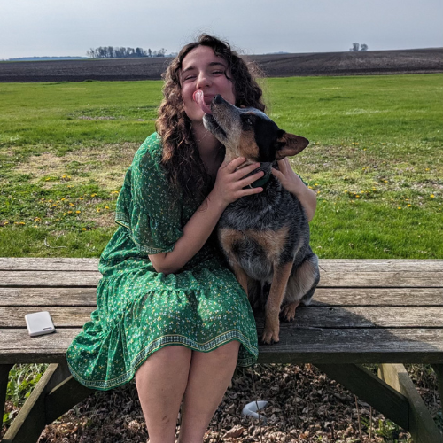 Molly - Sales Associate