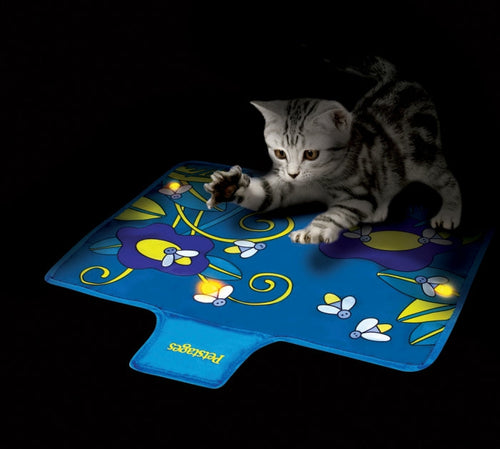 Petstages Flashing Firefly Mat