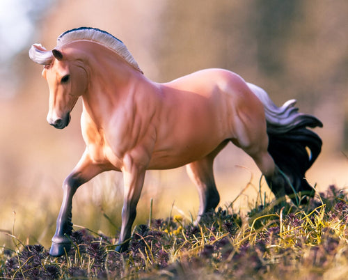 Breyer Sweetwater's Zorah Belle Action Figure