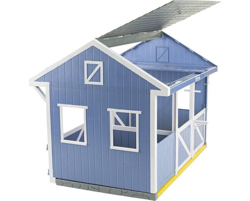 Breyer Deluxe Country Stable with Horse & Wash Stall
